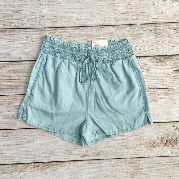 NWT WOMEN'S XS HIGH RISE RELAXED FIT PULL ON SHORTS - Picture 1 of 4